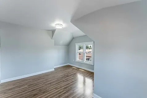 11319 South Green Bay Avenue Chicago IL 60617