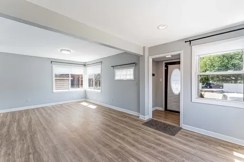 11319 South Green Bay Avenue Chicago IL 60617