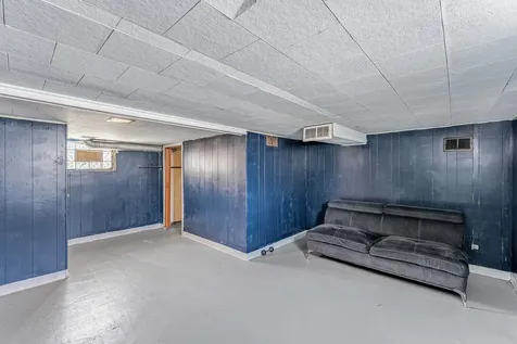 11319 South Green Bay Avenue Chicago IL 60617