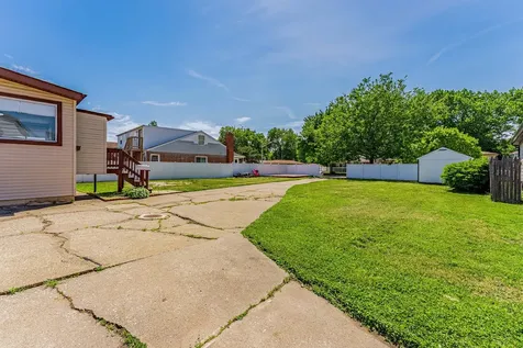 11319 South Green Bay Avenue Chicago IL 60617