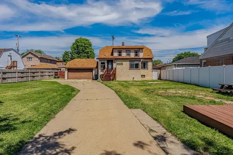 11319 South Green Bay Avenue Chicago IL 60617