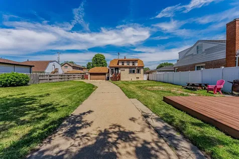 11319 South Green Bay Avenue Chicago IL 60617