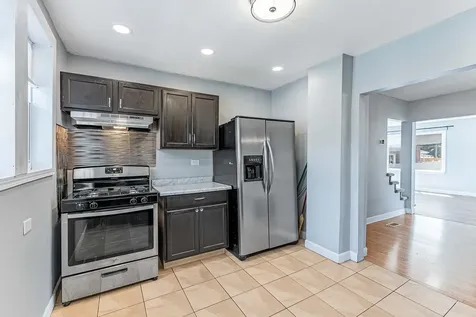 11319 South Green Bay Avenue Chicago IL 60617
