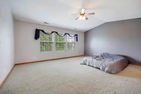 2614 Loren Lane Algonquin IL 60102