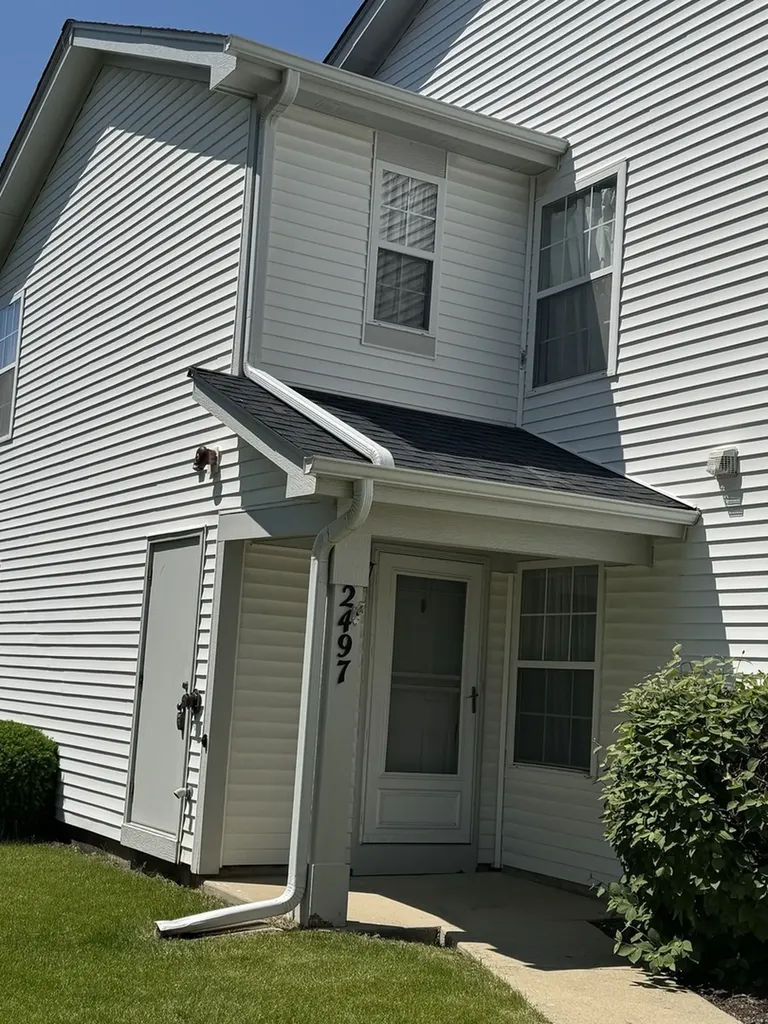 2497 Frost Drive Aurora IL 60503