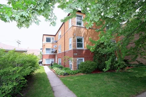 5824 West Higgins Avenue Chicago IL 60630