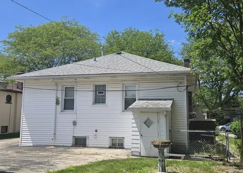 4 Manor Court Joliet IL 60436