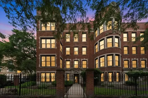 4121 North Sheridan Road Chicago IL 60613
