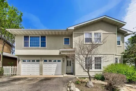 212 Island Drive Island Lake IL 60042