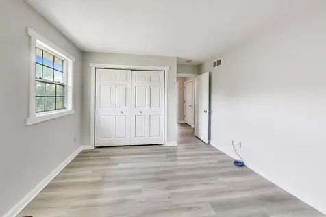 212 Island Drive Island Lake IL 60042