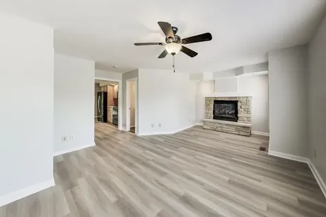 212 Island Drive Island Lake IL 60042