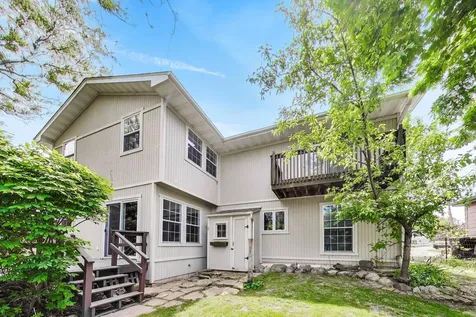 212 Island Drive Island Lake IL 60042