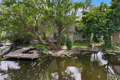 212 Island Drive Island Lake IL 60042