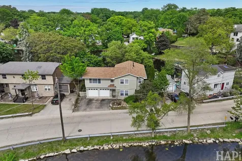212 Island Drive Island Lake IL 60042