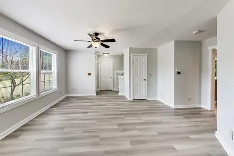 212 Island Drive Island Lake IL 60042