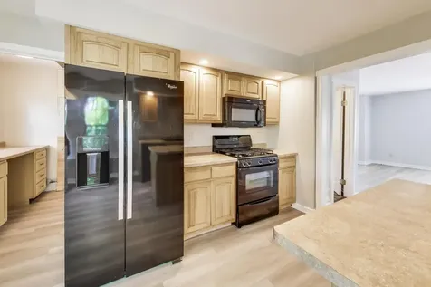 212 Island Drive Island Lake IL 60042