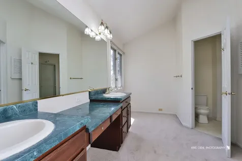 4002 Acacia Drive Crystal Lake IL 60012