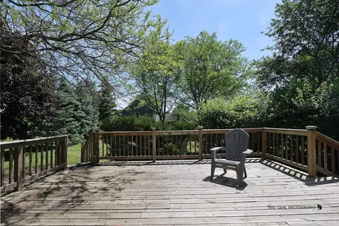 4002 Acacia Drive Crystal Lake IL 60012