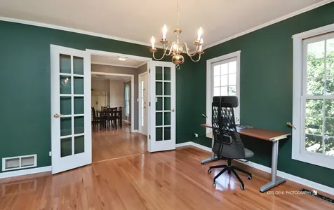 4002 Acacia Drive Crystal Lake IL 60012