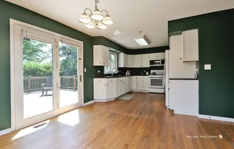 4002 Acacia Drive Crystal Lake IL 60012