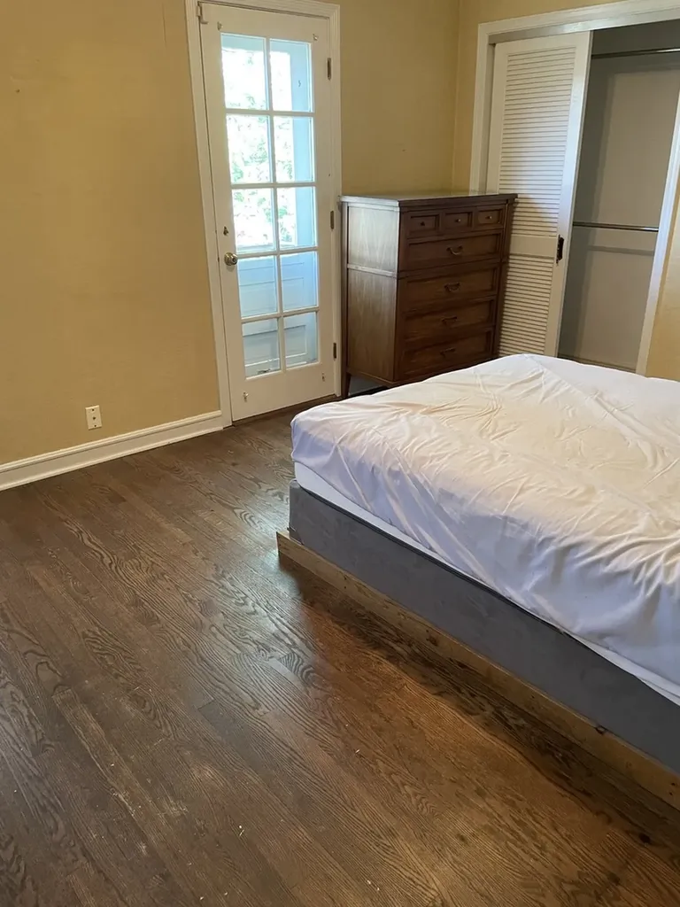 6505 North Minnehaha Avenue Chicago IL 60646