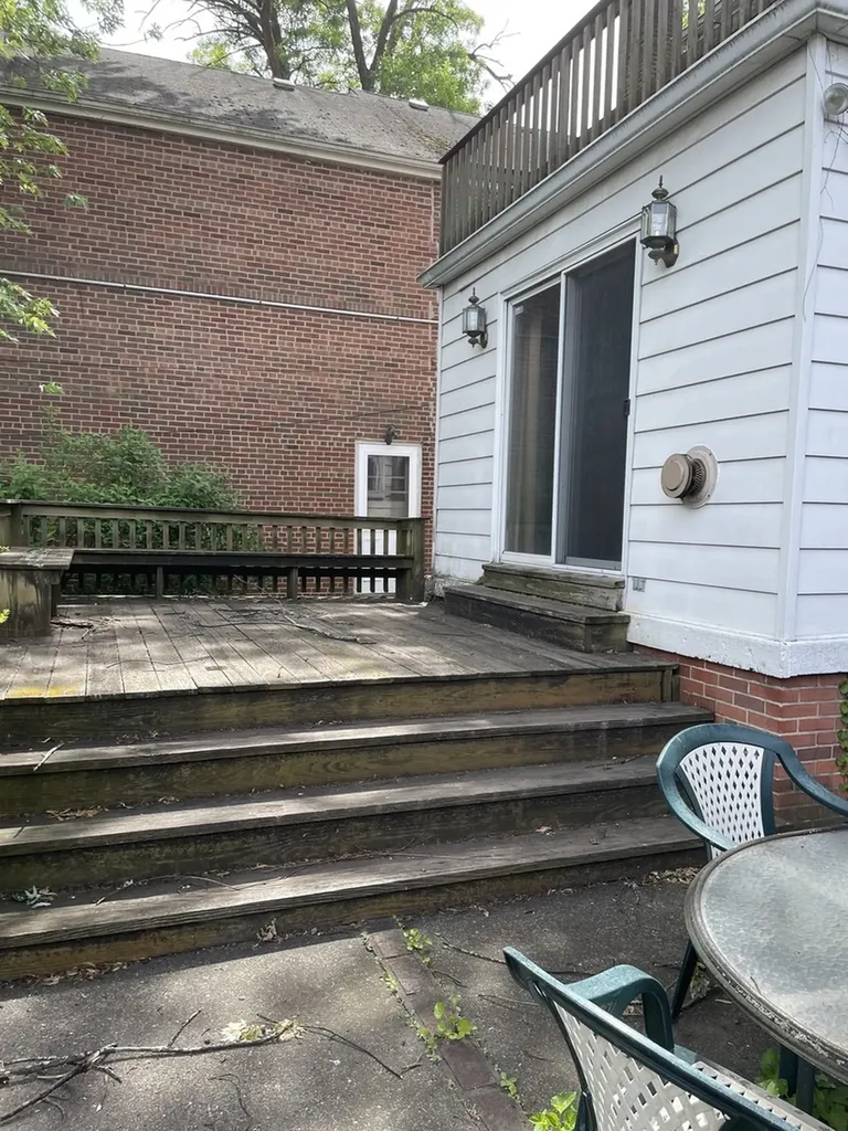 6505 North Minnehaha Avenue Chicago IL 60646