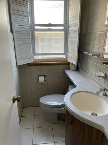 6505 North Minnehaha Avenue Chicago IL 60646