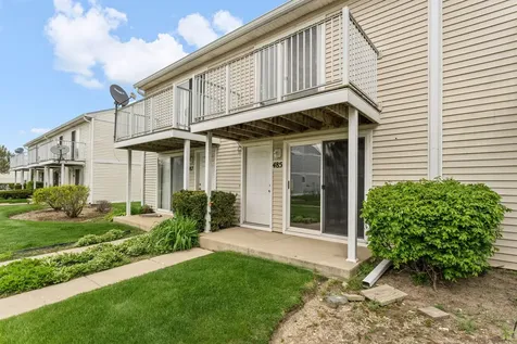 485 Meadow Green Lane Round Lake Beach IL 60073