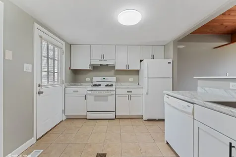485 Meadow Green Lane Round Lake Beach IL 60073