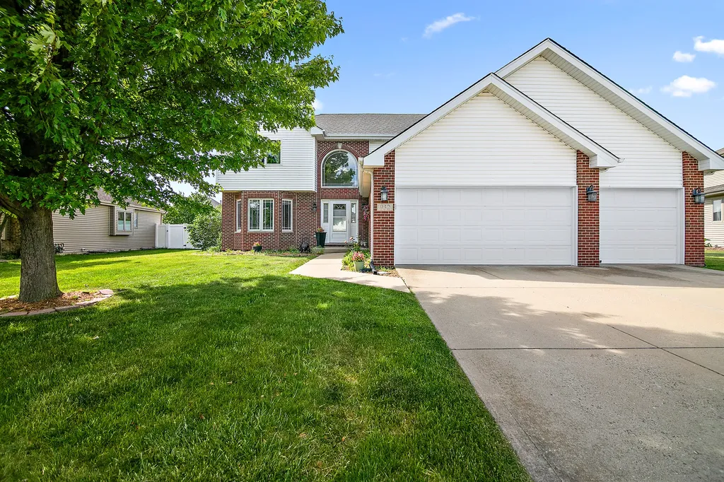 932 Coyote Trail Manteno IL 60950