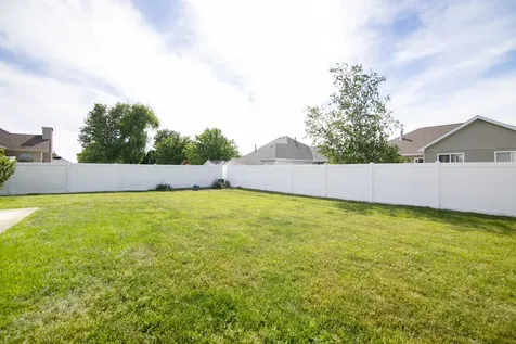 932 Coyote Trail Manteno IL 60950