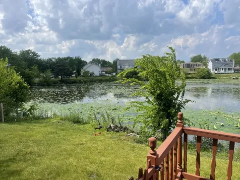 1964 Crescent Lane Hoffman Estates IL 60169