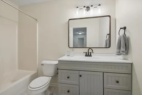 649 Fox Hollow Court Dekalb IL 60115
