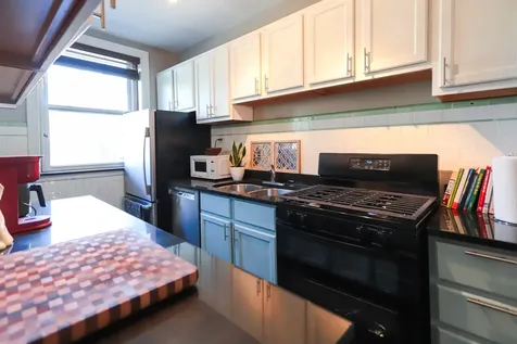 1217 West Granville Avenue Chicago IL 60660