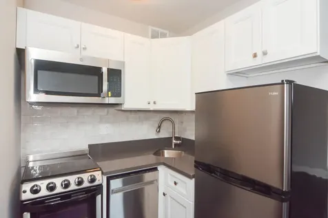 640 West Wrightwood Avenue Chicago IL 60614