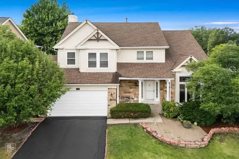 83 Plymouth Court Aurora IL 60504