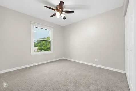 83 Plymouth Court Aurora IL 60504