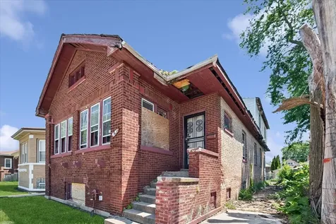 8627 South Throop Street Chicago IL 60620