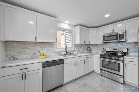 9137 Barberry Lane Des Plaines IL 60016