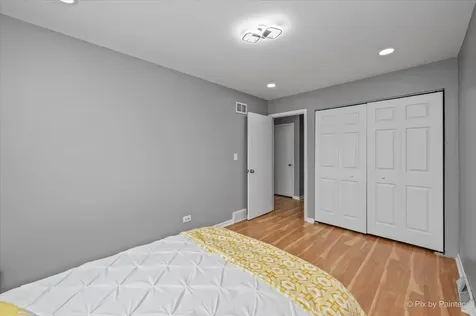 9137 Barberry Lane Des Plaines IL 60016