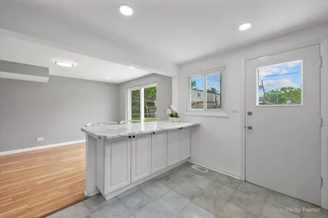 9137 Barberry Lane Des Plaines IL 60016