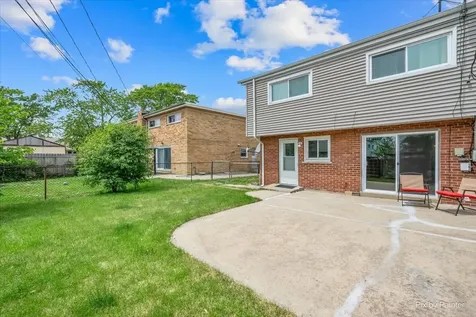 9137 Barberry Lane Des Plaines IL 60016