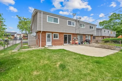 9137 Barberry Lane Des Plaines IL 60016