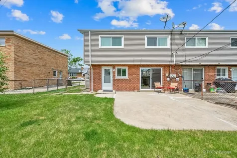 9137 Barberry Lane Des Plaines IL 60016