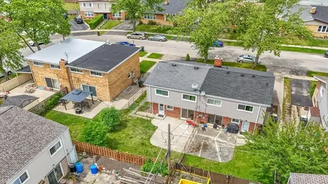 9137 Barberry Lane Des Plaines IL 60016