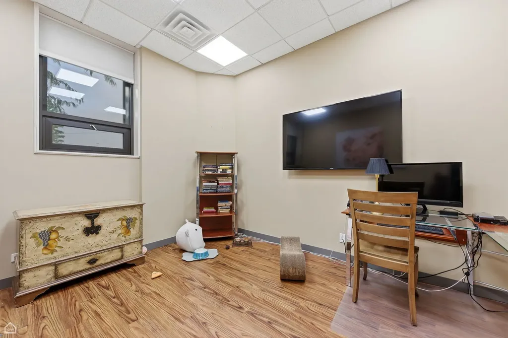 6218 South Oakley Avenue Chicago IL 60636
