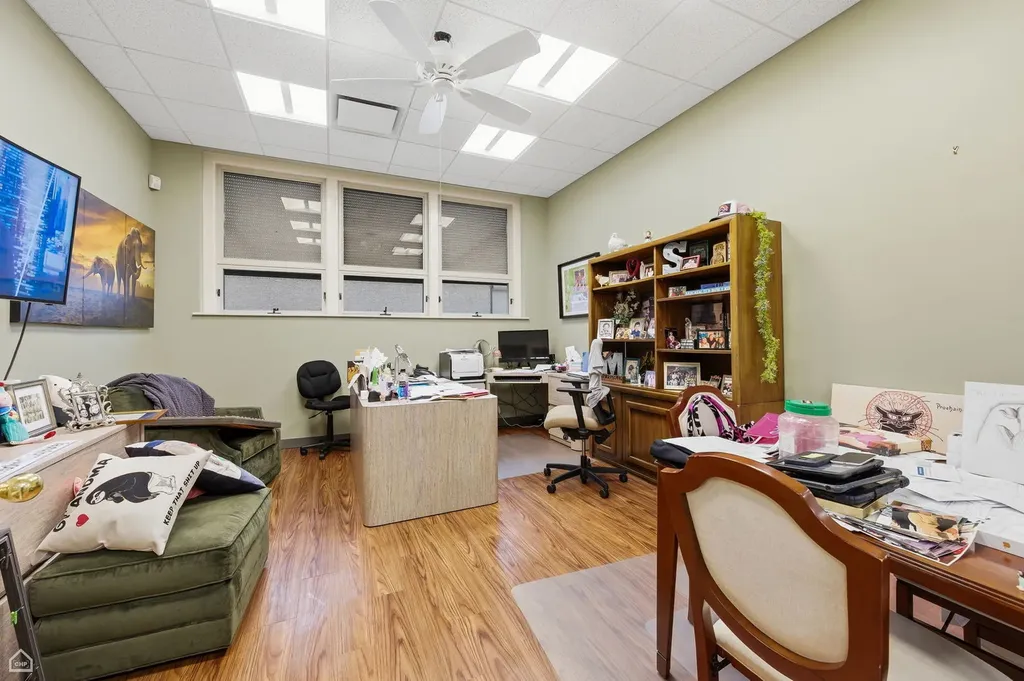 6218 South Oakley Avenue Chicago IL 60636