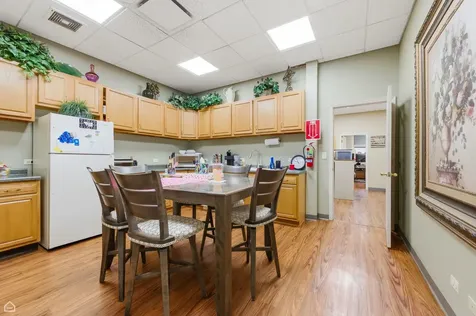 6218 South Oakley Avenue Chicago IL 60636