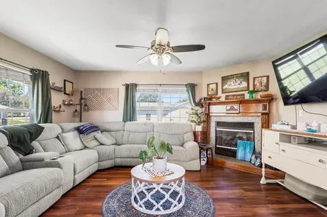 309 South High Street Fairmount IL 61841