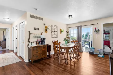 309 South High Street Fairmount IL 61841